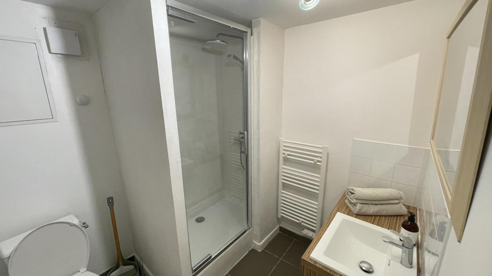 Le Pavillon Rennais Apartment Рен Екстериор снимка